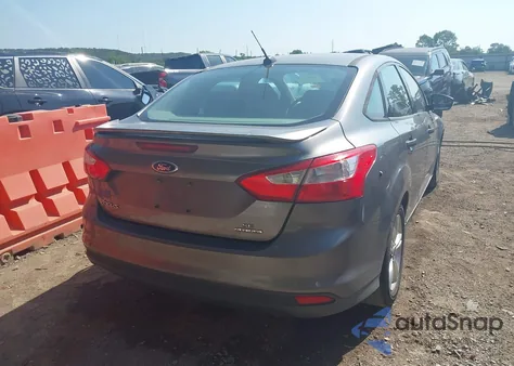 2014 Ford Focus Se from USA, damaged, VIN 1FADP3F22EL175448